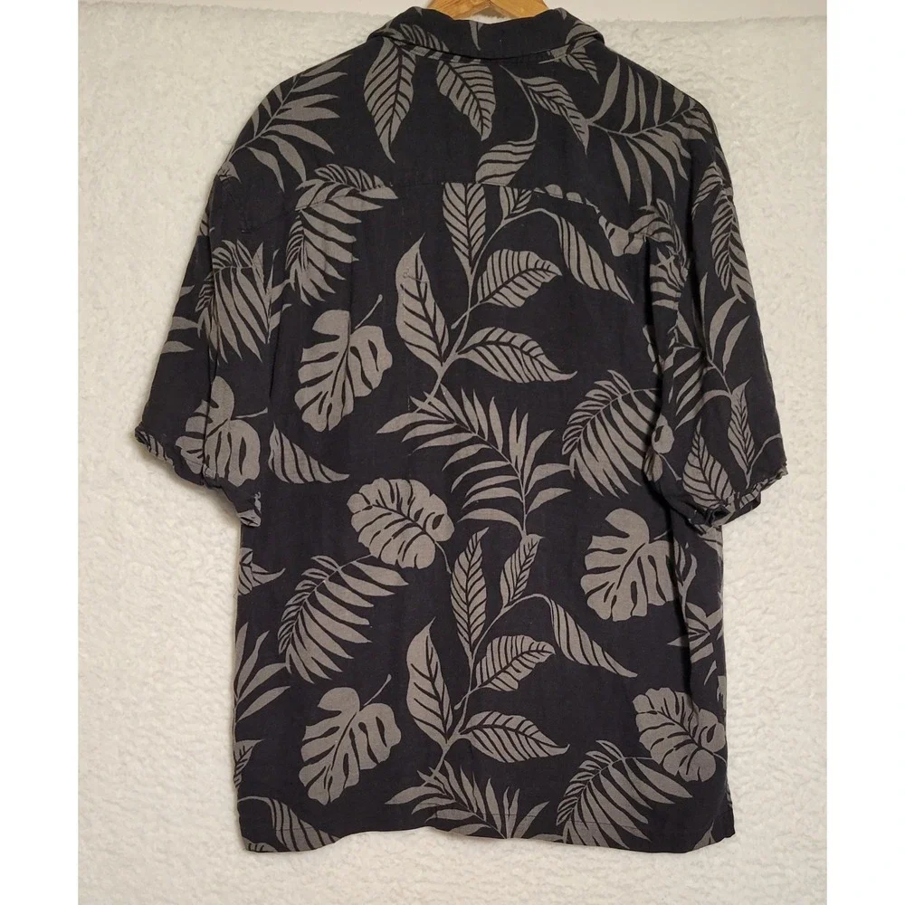 Jamaica Jaxx Shirt XL 100% Silk Short‎ Sleeve Button Black Floral 0659